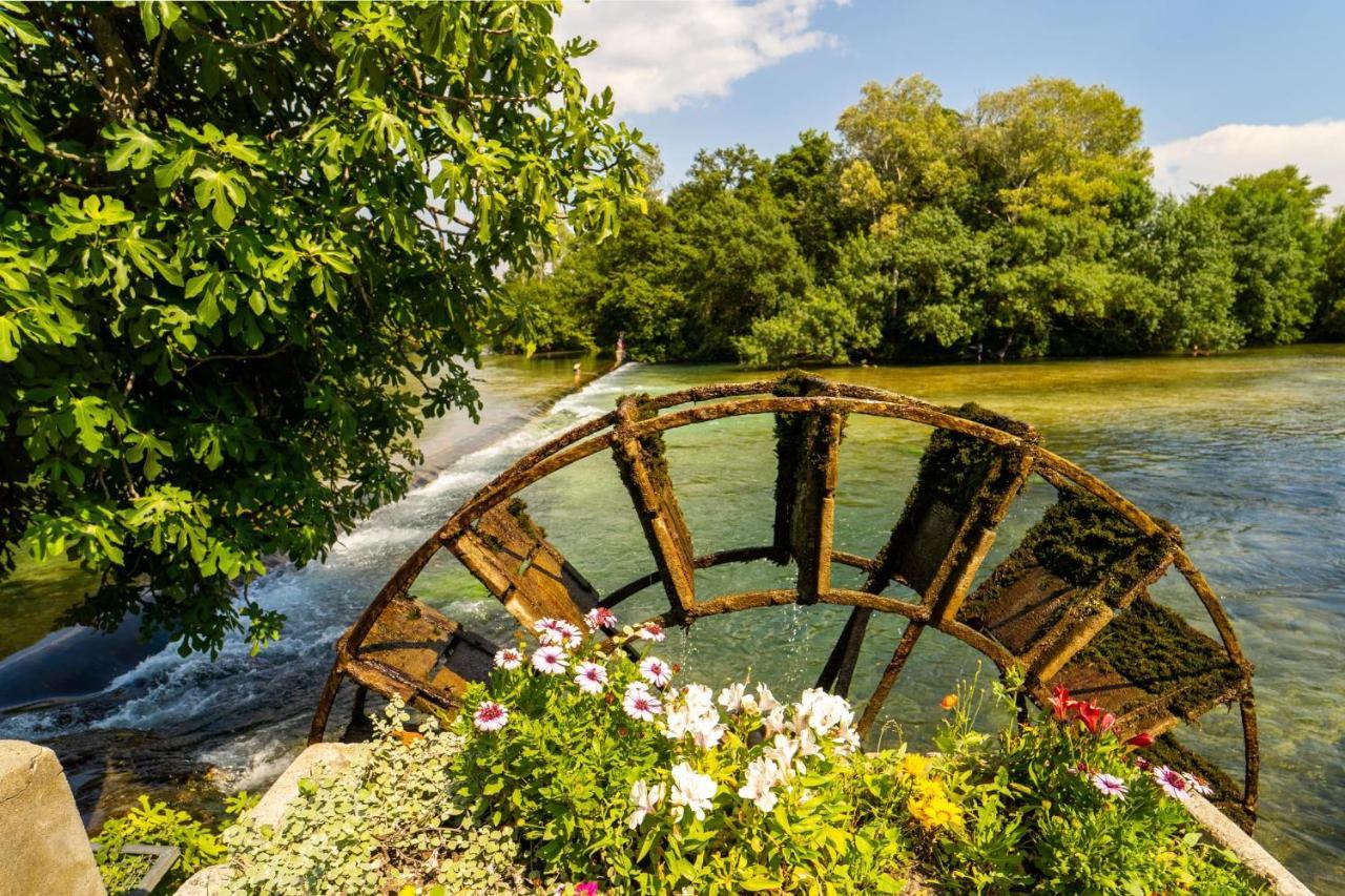 Appartement Au Coeur De L'Isle Sur La Sorgue Buitenkant foto